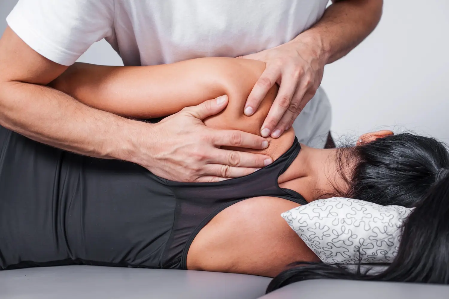 Agbalik Physiotherapie - Körpermassage im Spa. Physiotherapie Rückenschmerzen Übungen.